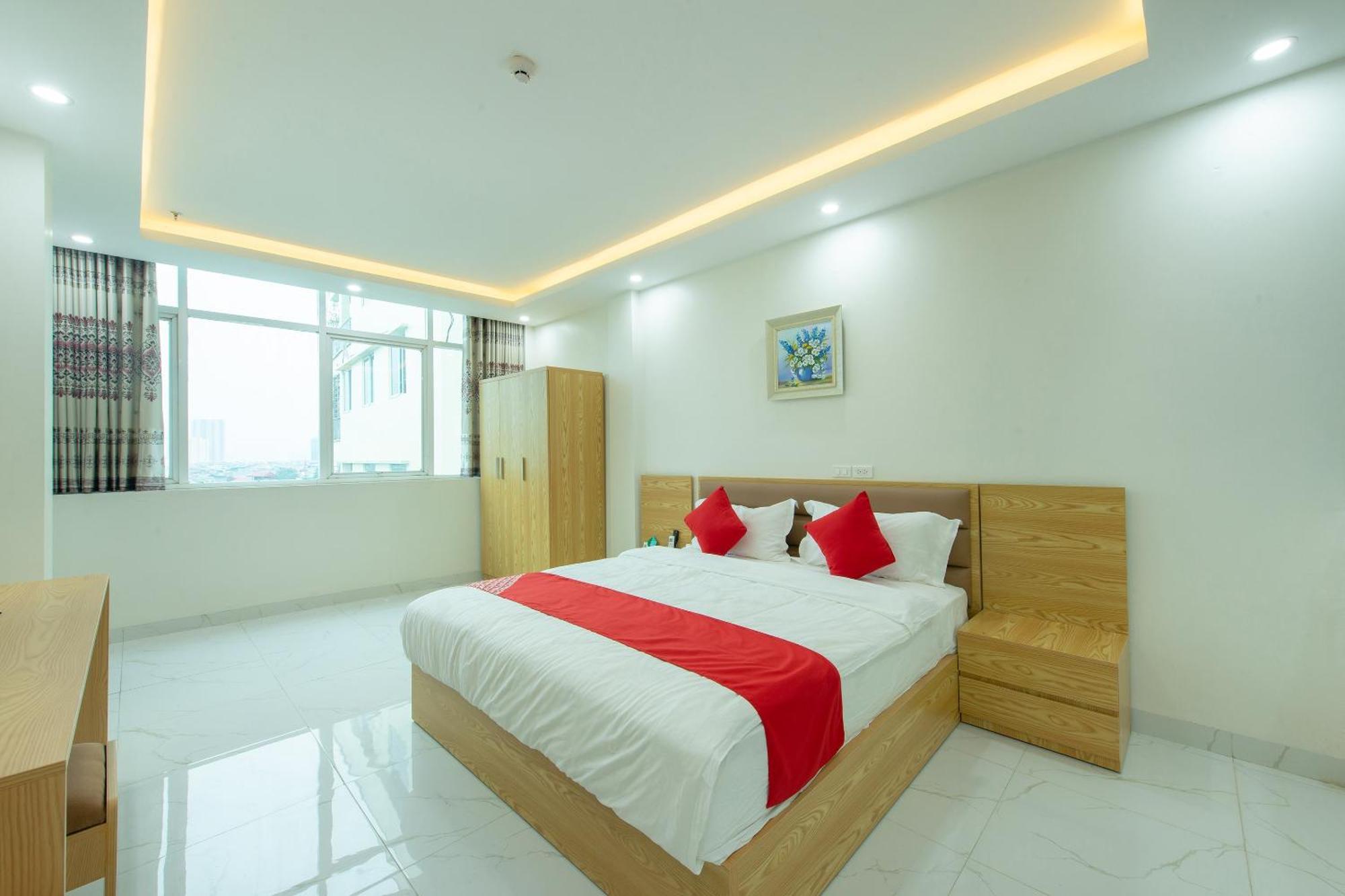 Capital O 417 Truong Son Hotel Hanoi Esterno foto