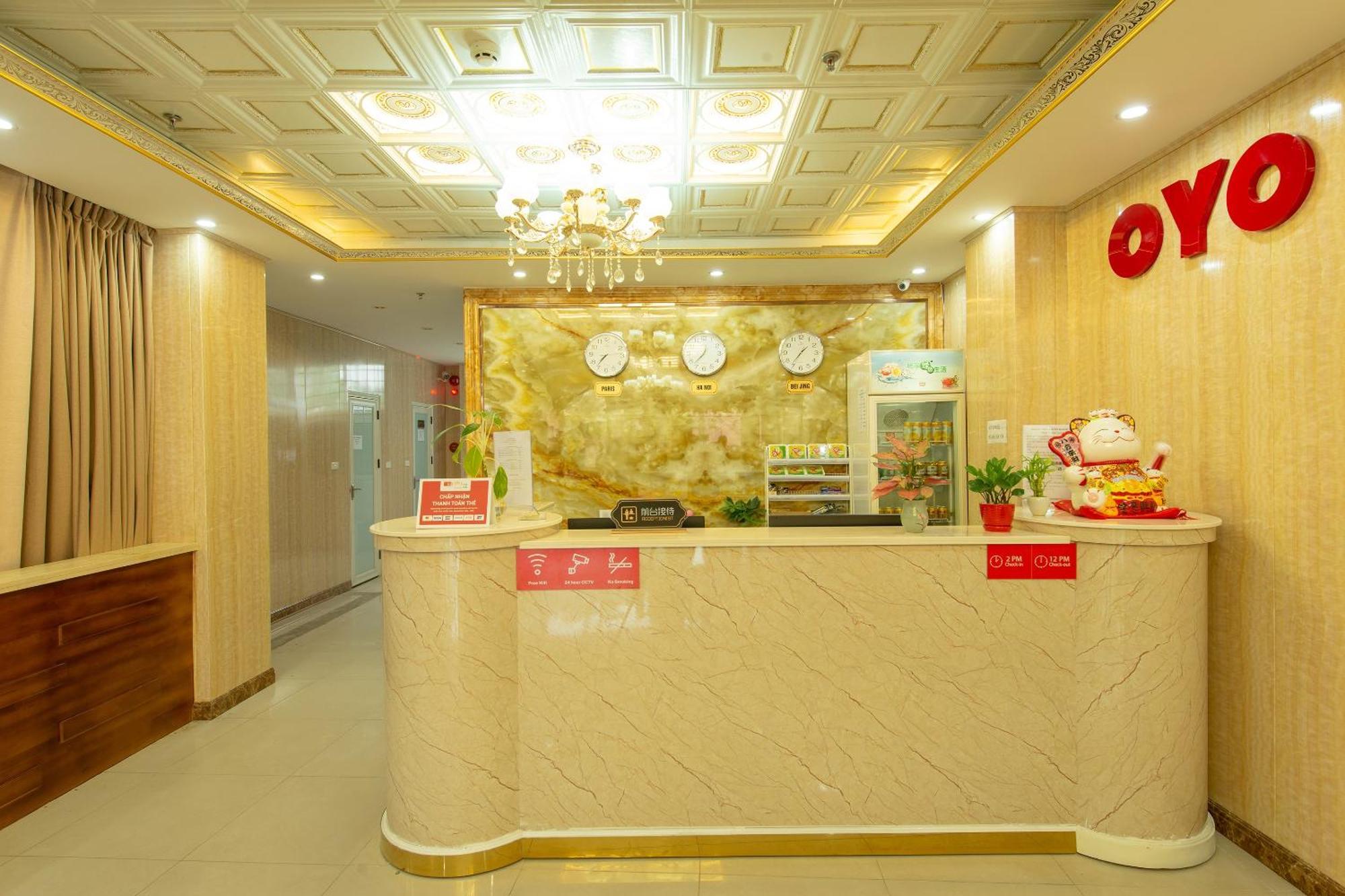 Capital O 417 Truong Son Hotel Hanoi Esterno foto