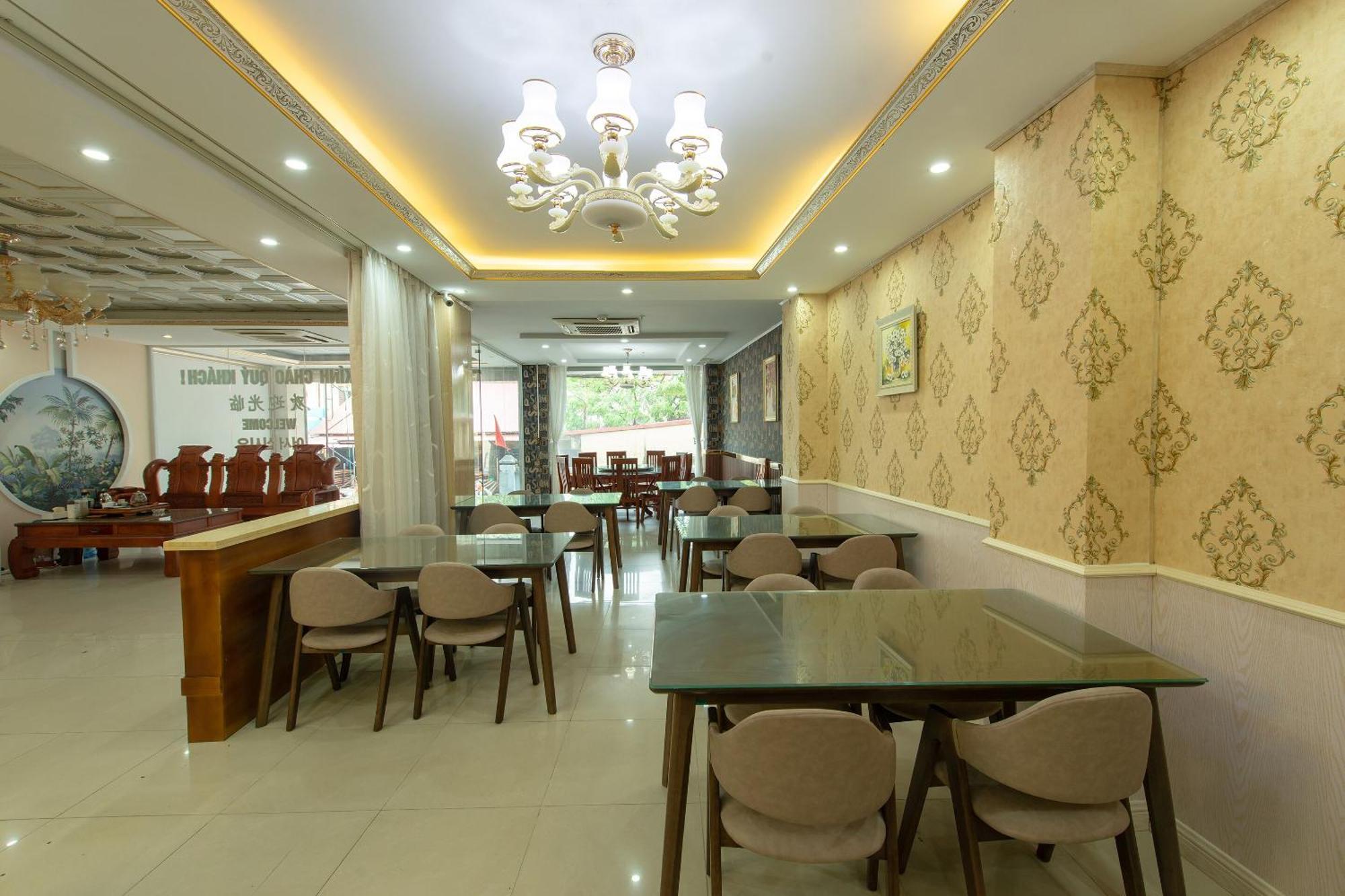 Capital O 417 Truong Son Hotel Hanoi Esterno foto