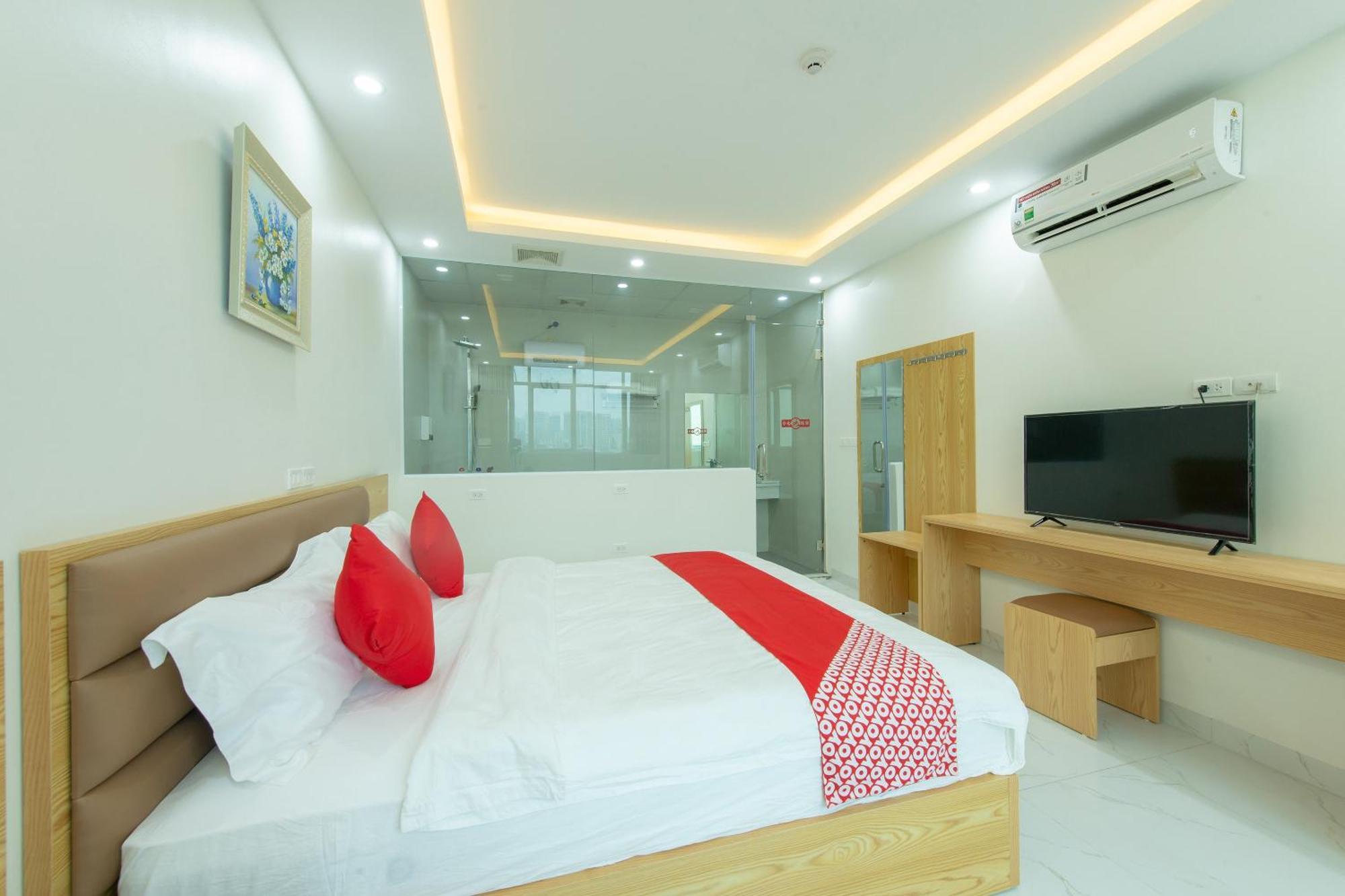 Capital O 417 Truong Son Hotel Hanoi Esterno foto